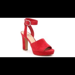 Vince Camuto platforms